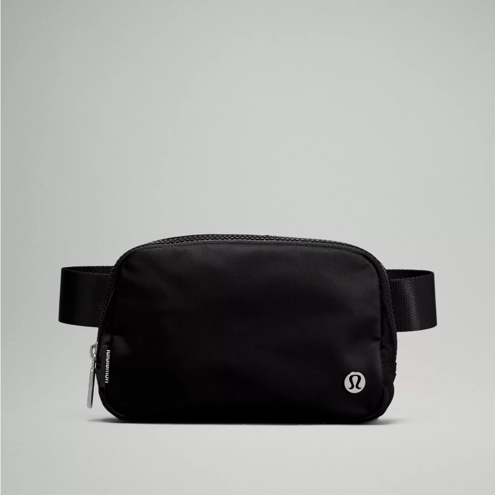 lululemon athletica Black “Everywhere Belt Bag 1L”